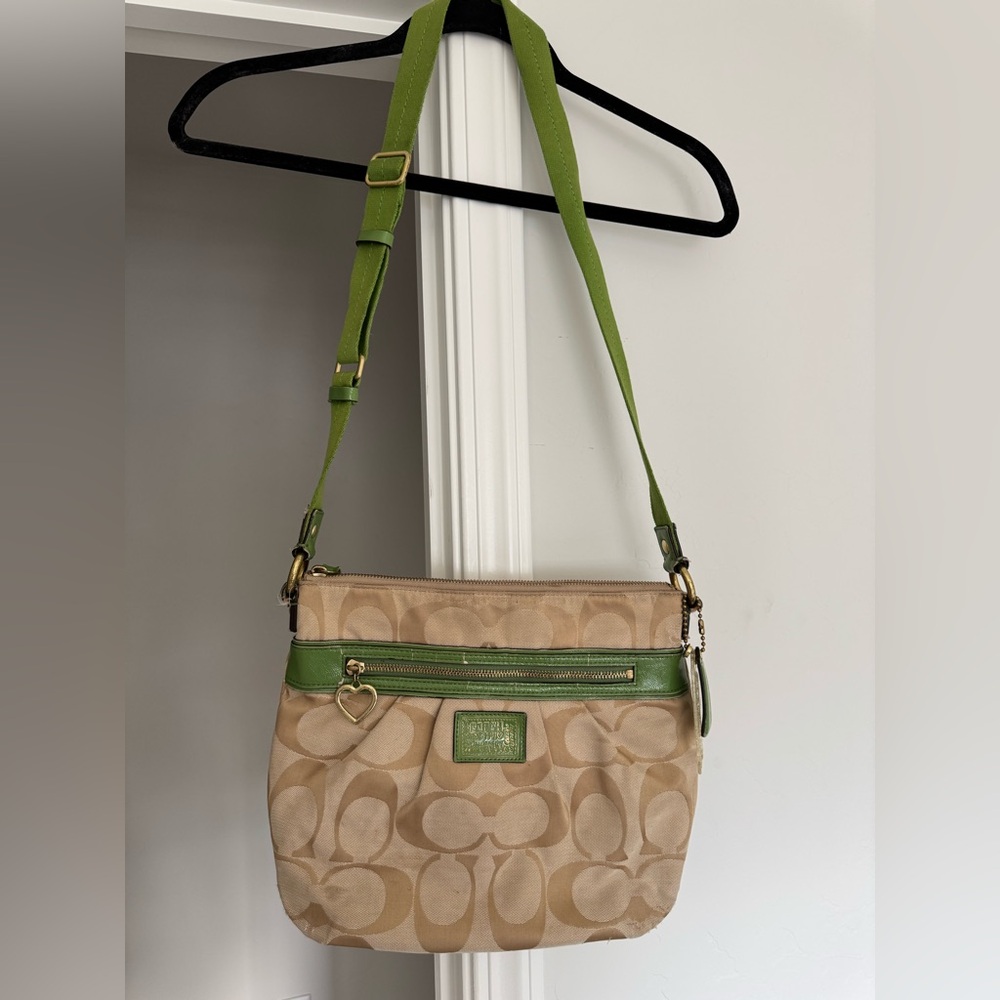 Coach Poppy beige green logo crossbody bag